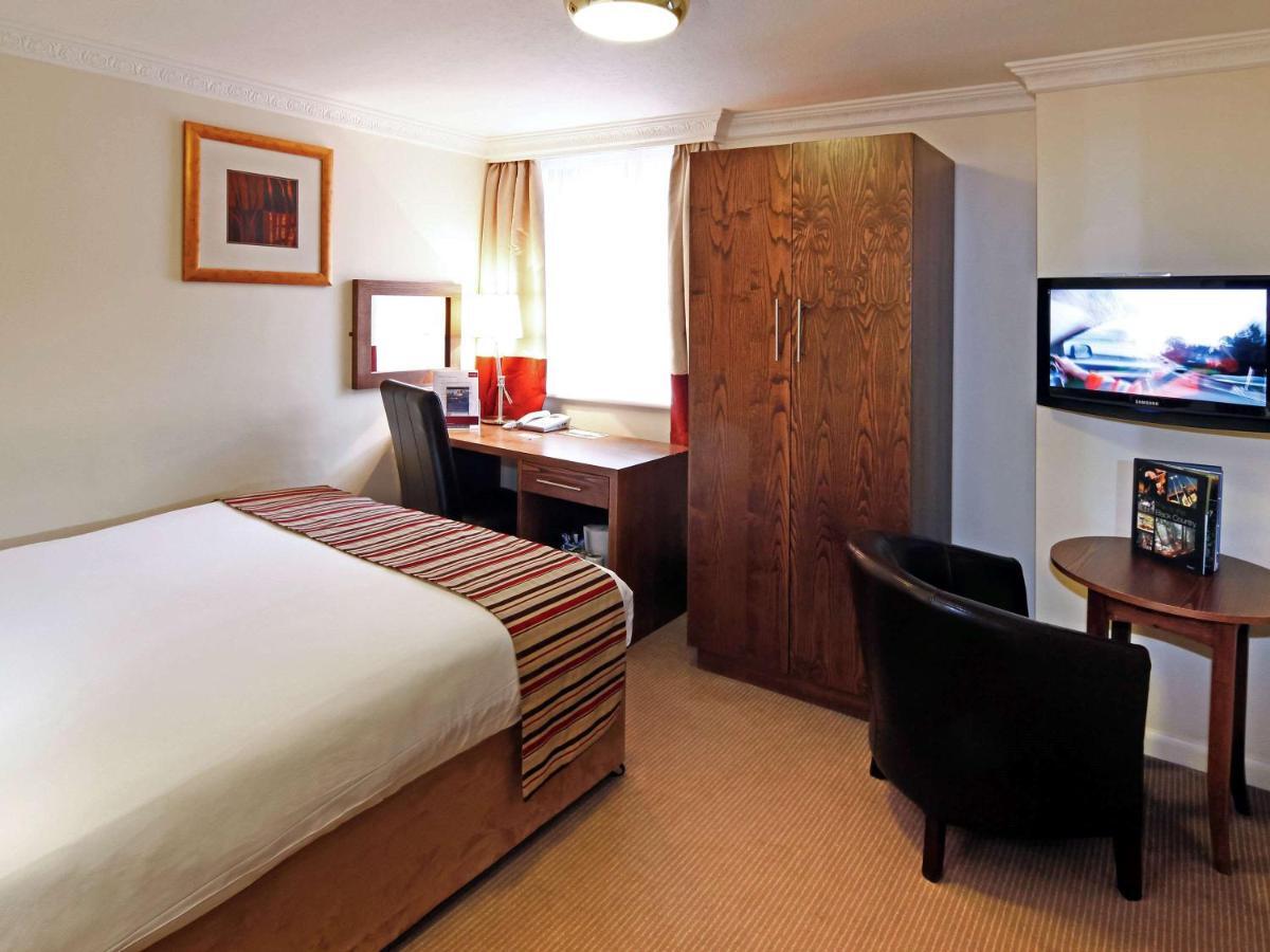 Wolverhampton Goldthorn Hotel Buitenkant foto